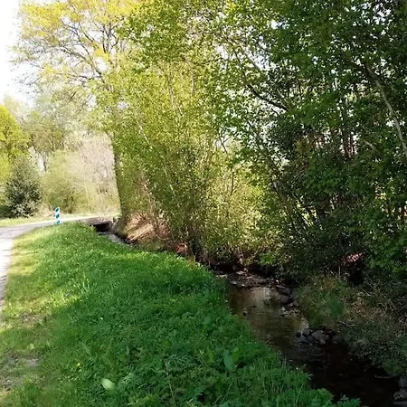 Maison De Campagne Entre Prairies Et Forets Le Cercueil